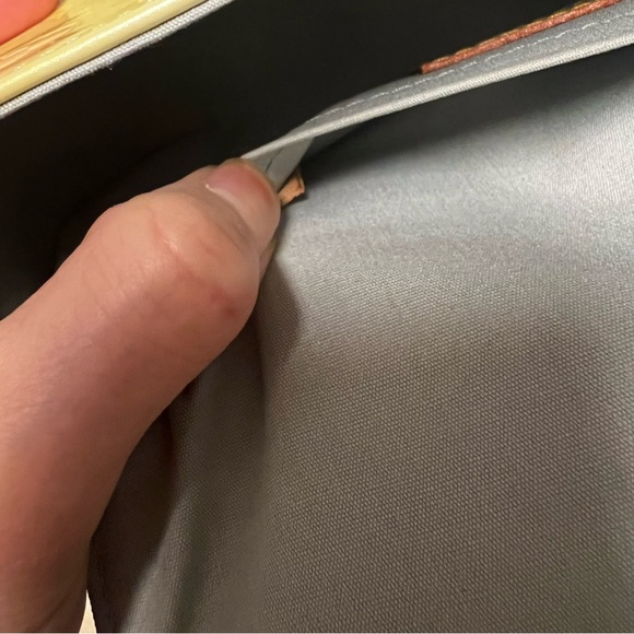 Lv bag - Picture 7 of 8